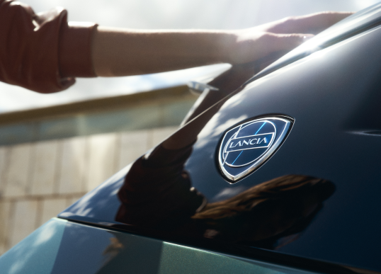 Manutenzione Lancia Ypsilon ibrida: offerte esclusive - Lancia